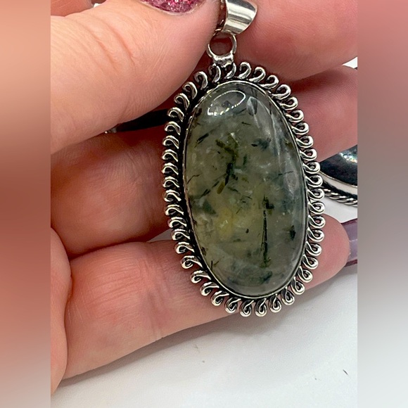 Prehnite Sterling Silver Pendant - Picture 3 of 6